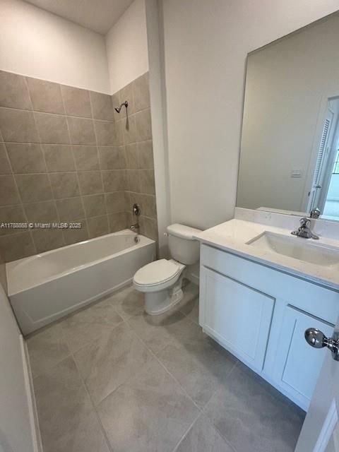 最近售出: $389,990 (3 贝兹, 2 浴室, 0 平方英尺)