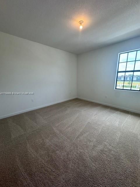 最近售出: $389,990 (3 贝兹, 2 浴室, 0 平方英尺)