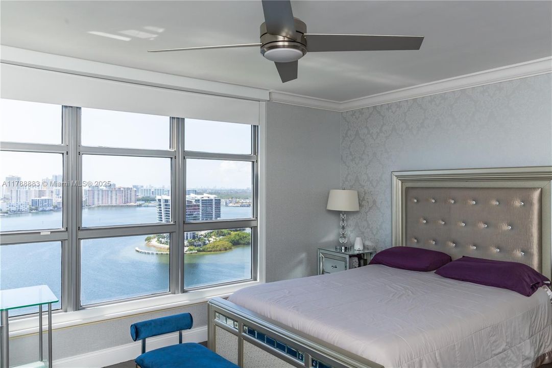 For Sale: $738,000 (2 beds, 2 baths, 1447 Square Feet)