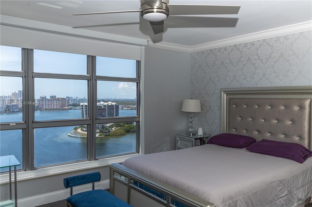 For Sale: $738,000 (2 beds, 2 baths, 1447 Square Feet)