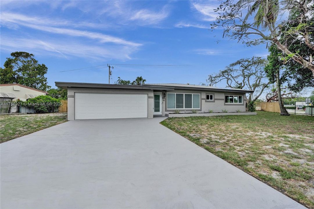 Recently Sold: $559,900 (3 beds, 2 baths, 1547 Square Feet)