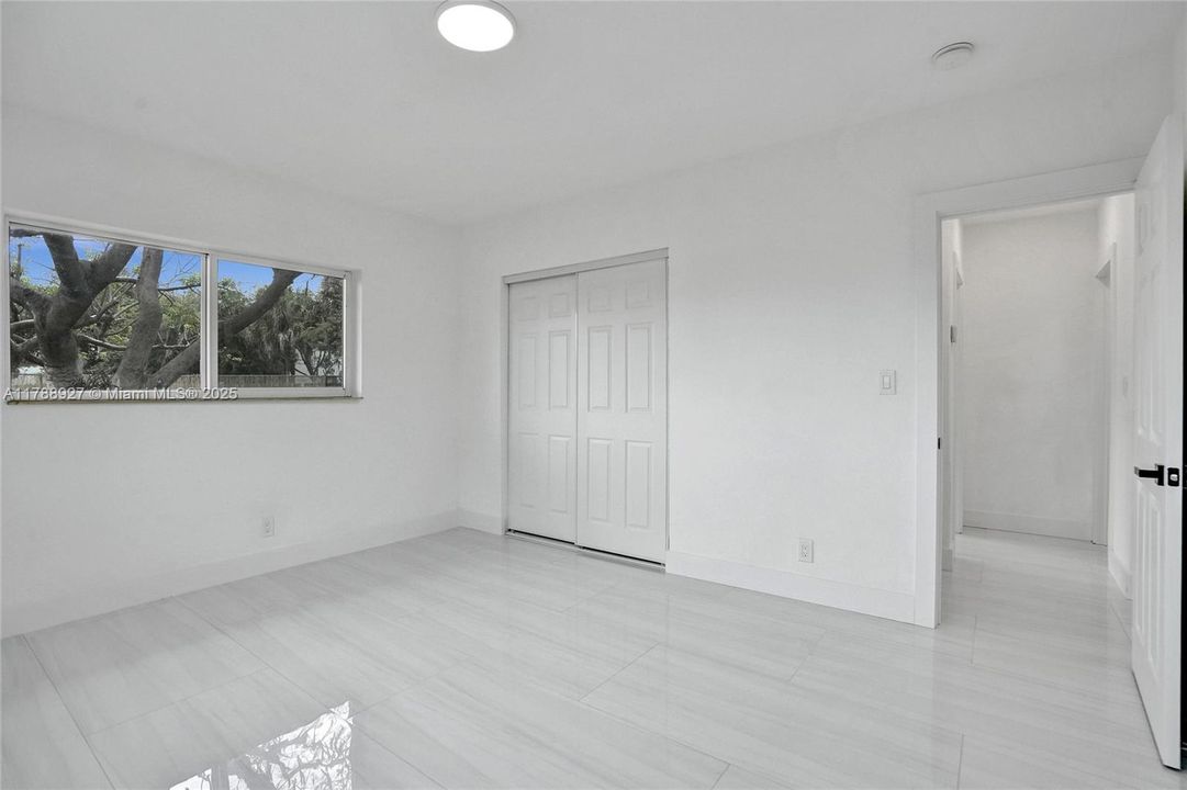 Recently Sold: $559,900 (3 beds, 2 baths, 1547 Square Feet)