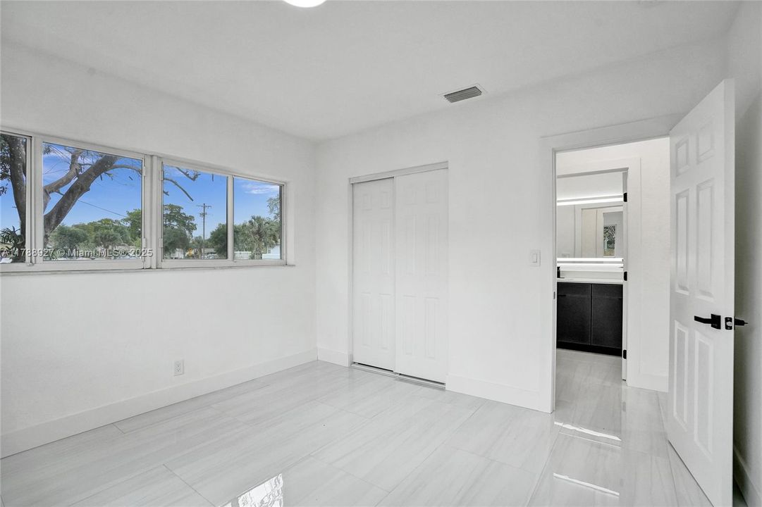 Recently Sold: $559,900 (3 beds, 2 baths, 1547 Square Feet)