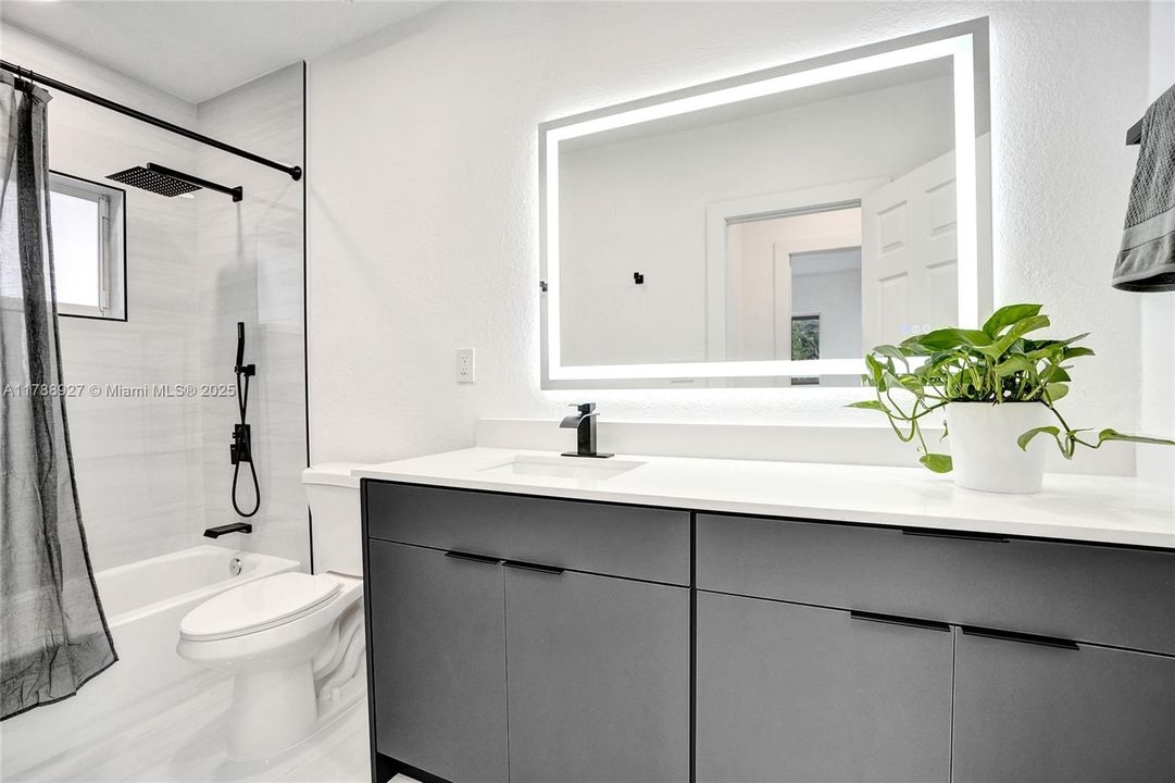 Recently Sold: $559,900 (3 beds, 2 baths, 1547 Square Feet)