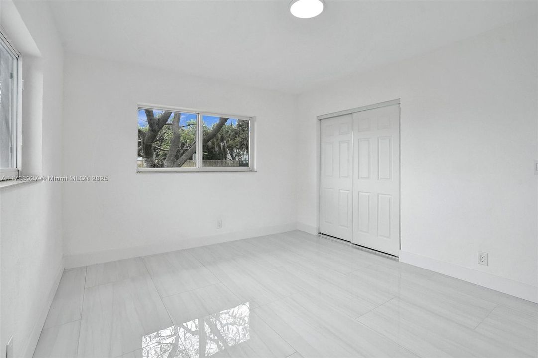 Recently Sold: $559,900 (3 beds, 2 baths, 1547 Square Feet)