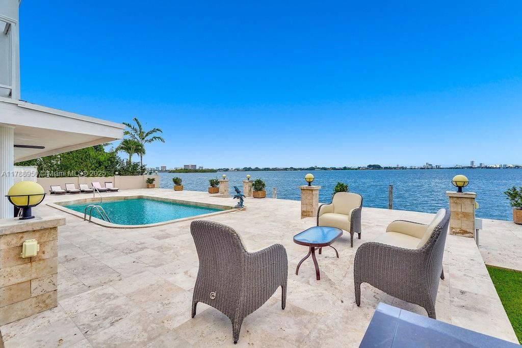 En Venta: $11,900,000 (6 camas, 5 baños, 5493 Pies cuadrados)