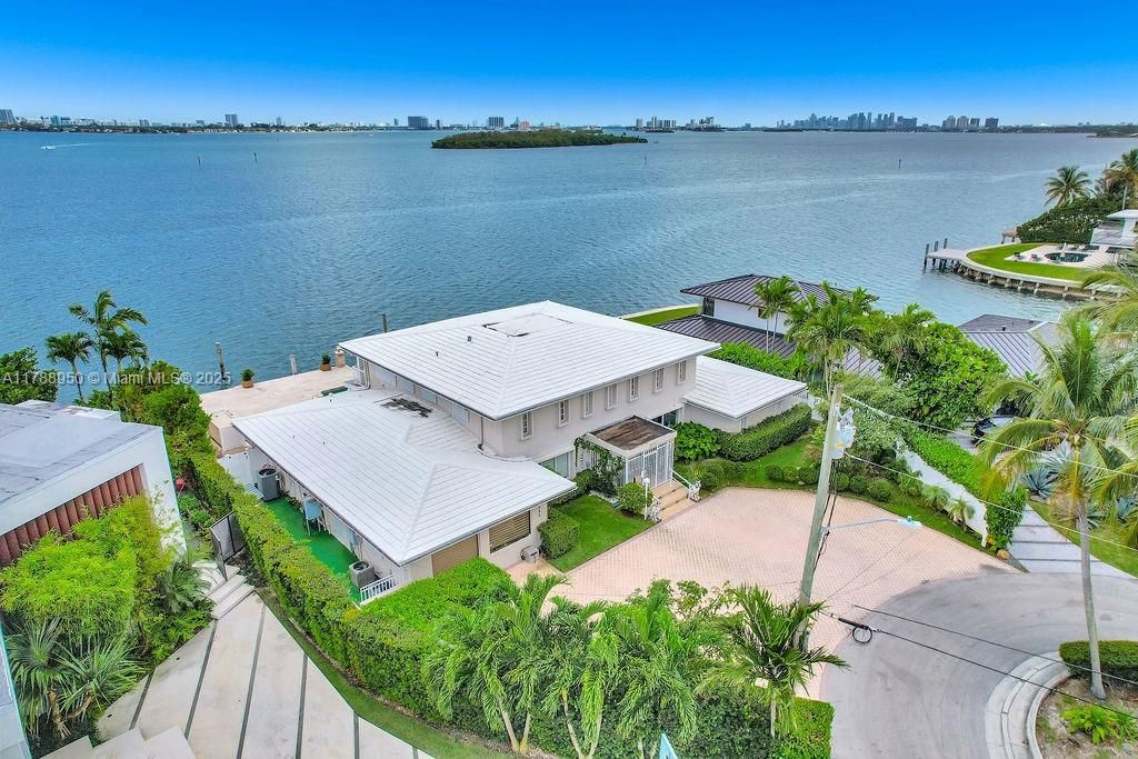 En Venta: $11,900,000 (6 camas, 5 baños, 5493 Pies cuadrados)