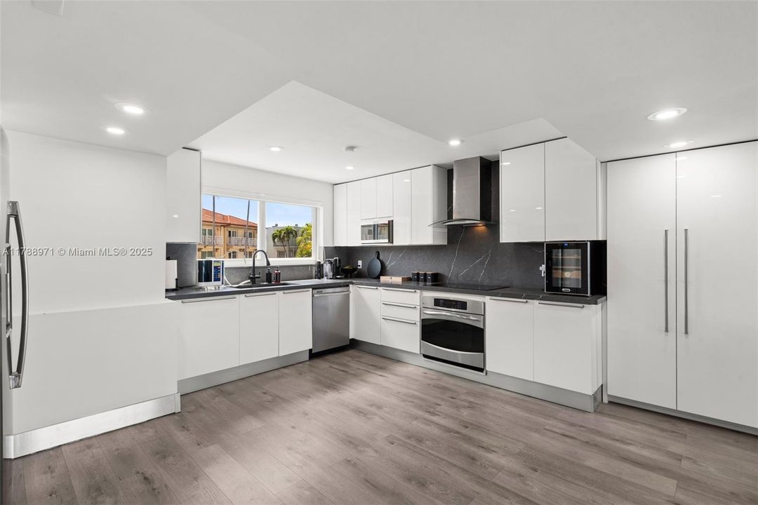 En Venta: $1,499,000 (3 camas, 2 baños, 1898 Pies cuadrados)