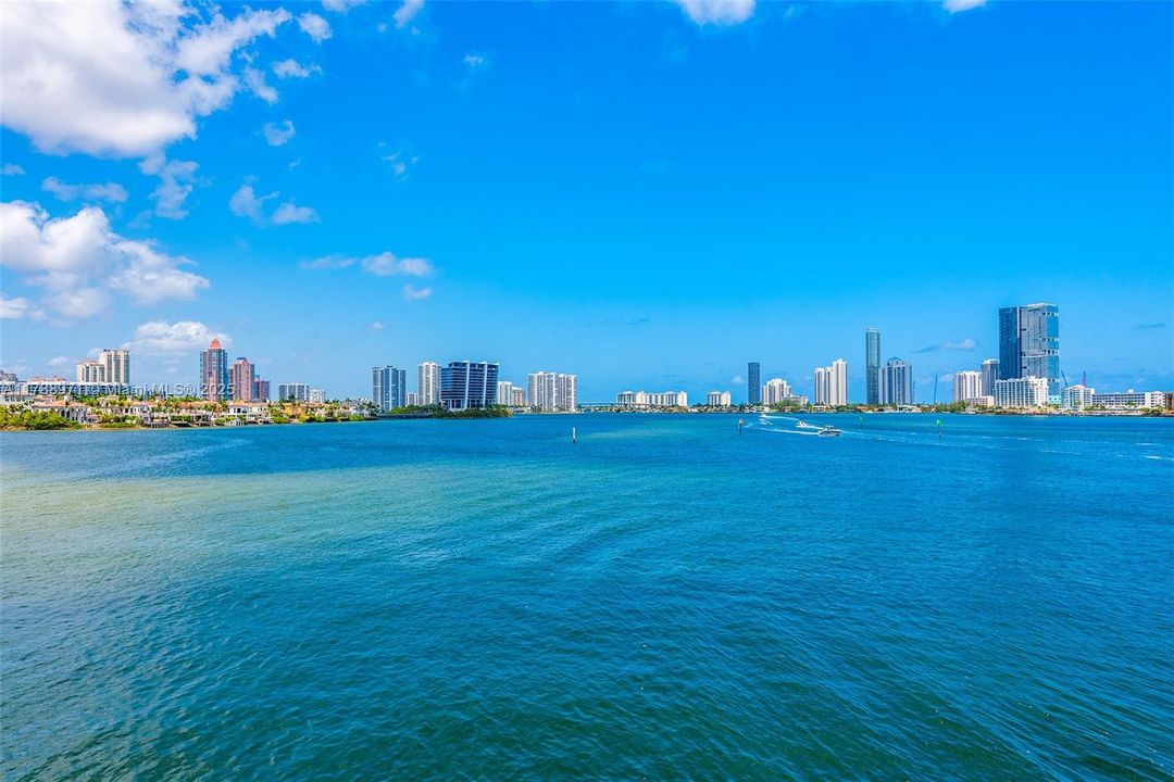 En Venta: $1,499,000 (3 camas, 2 baños, 1898 Pies cuadrados)