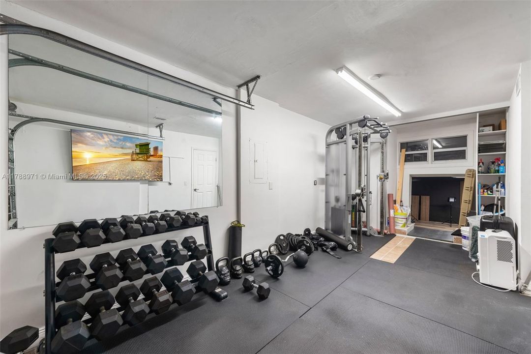 En Venta: $1,499,000 (3 camas, 2 baños, 1898 Pies cuadrados)