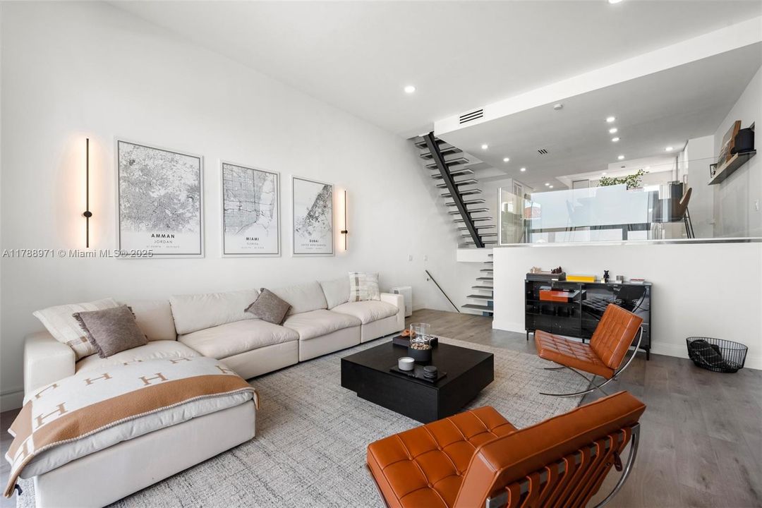 En Venta: $1,499,000 (3 camas, 2 baños, 1898 Pies cuadrados)