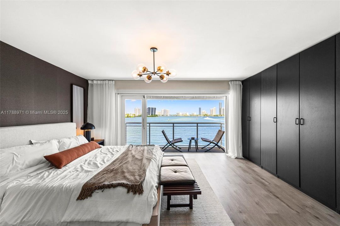 En Venta: $1,499,000 (3 camas, 2 baños, 1898 Pies cuadrados)