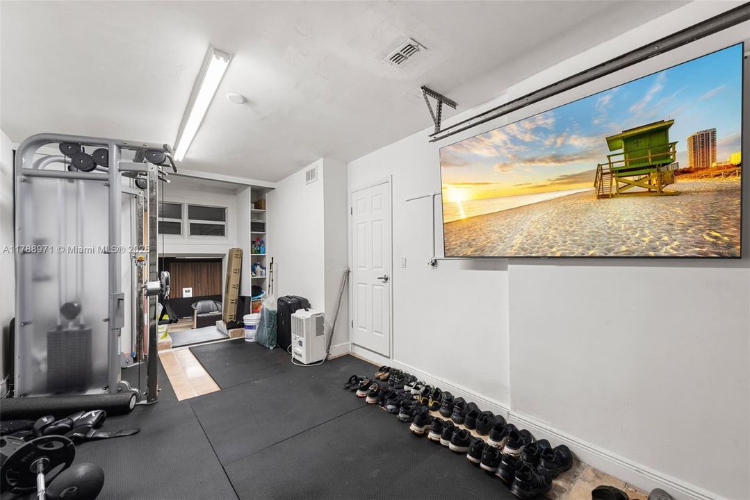 En Venta: $1,499,000 (3 camas, 2 baños, 1898 Pies cuadrados)