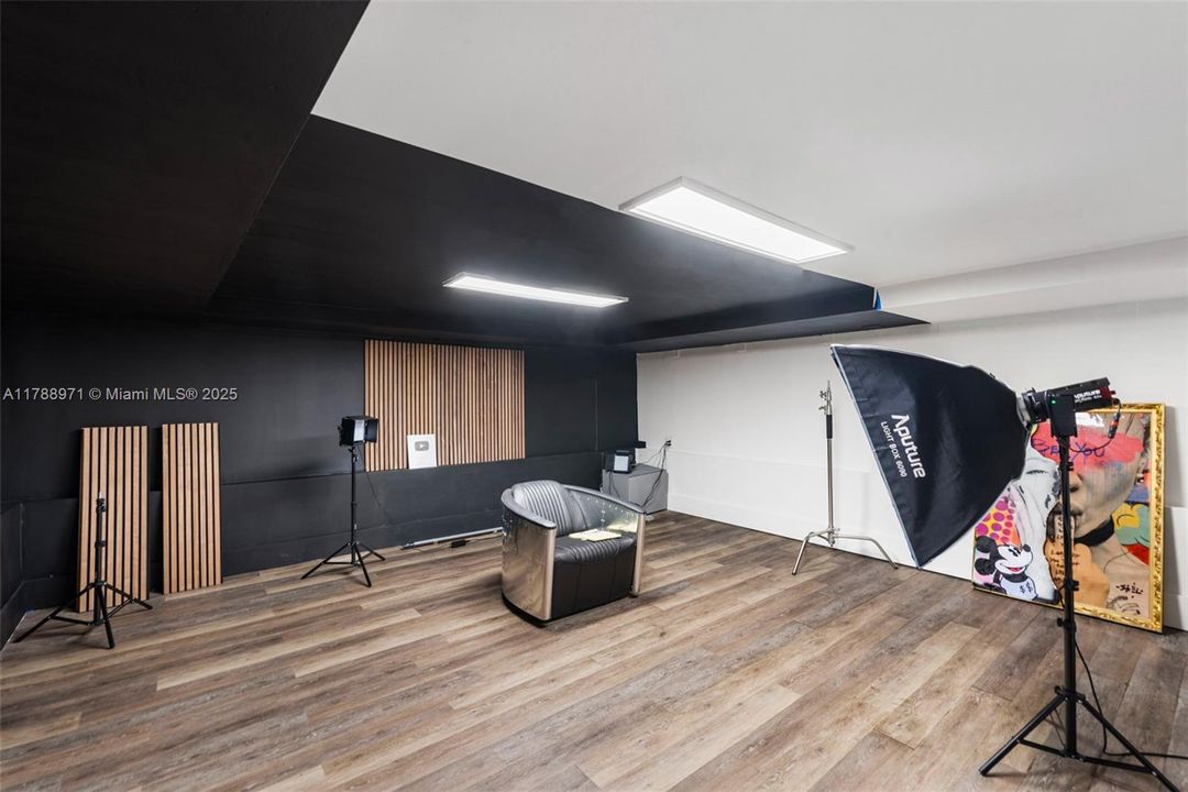 En Venta: $1,499,000 (3 camas, 2 baños, 1898 Pies cuadrados)