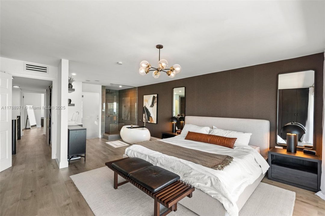 En Venta: $1,499,000 (3 camas, 2 baños, 1898 Pies cuadrados)