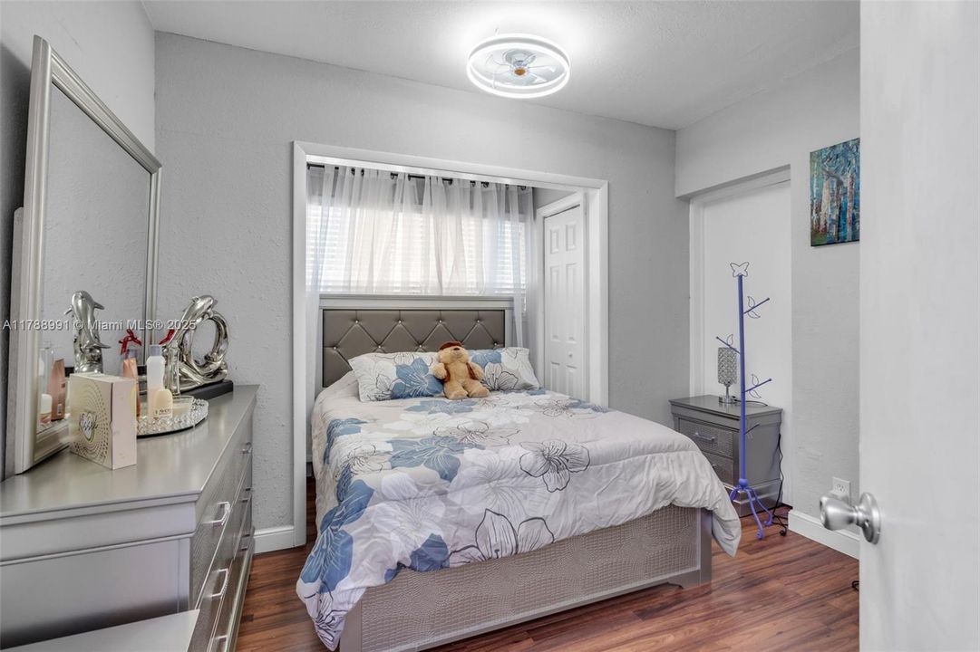 Recently Sold: $645,000 (4 beds, 3 baths, 2046 Square Feet)