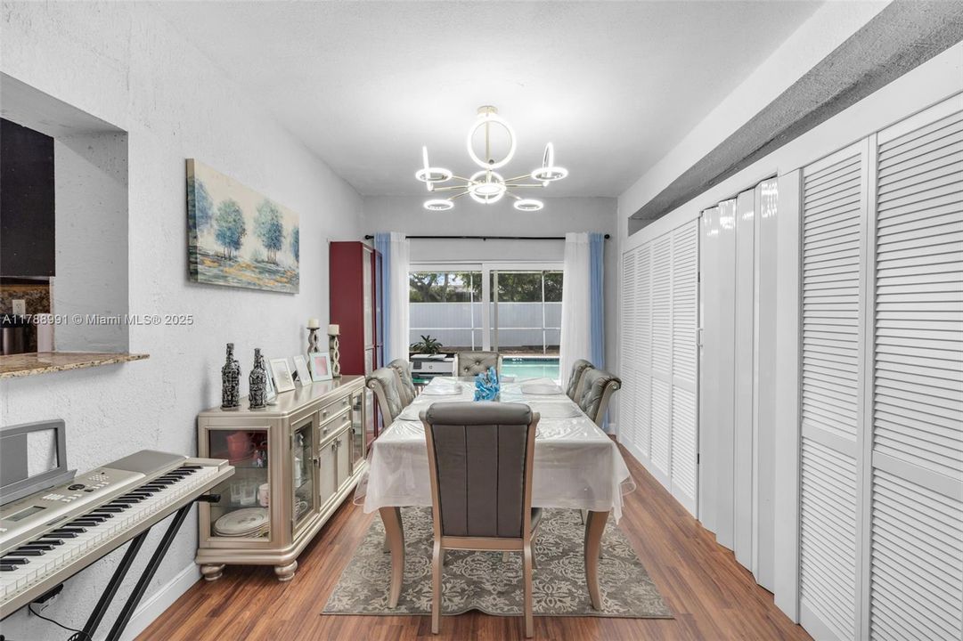 Recently Sold: $645,000 (4 beds, 3 baths, 2046 Square Feet)