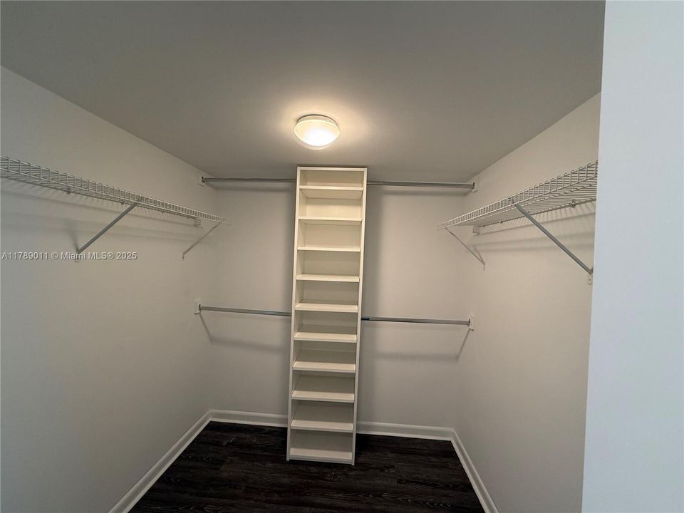 待售: $470,000 (1 贝兹, 1 浴室, 791 平方英尺)