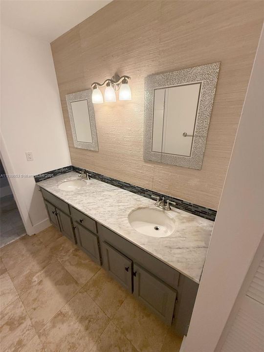 Jack & Jill Bathroom