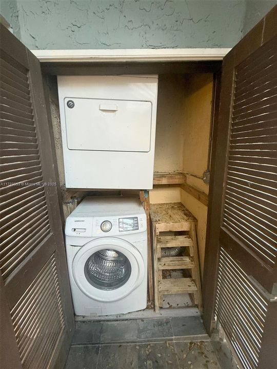 Washer & Dryer