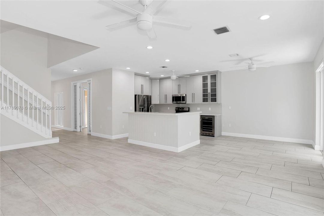 Недавно арендовано: $5,500 (3 спален, 3 ванн, 2344 Квадратных фут)