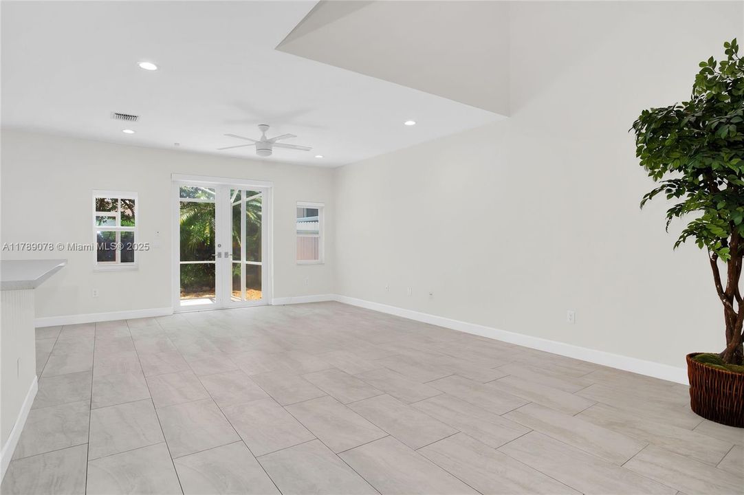 Недавно арендовано: $5,500 (3 спален, 3 ванн, 2344 Квадратных фут)