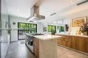 На продажу: $5,100,000 (7 спален, 6 ванн, 3888 Квадратных фут)