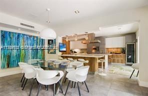 На продажу: $5,100,000 (7 спален, 6 ванн, 3888 Квадратных фут)