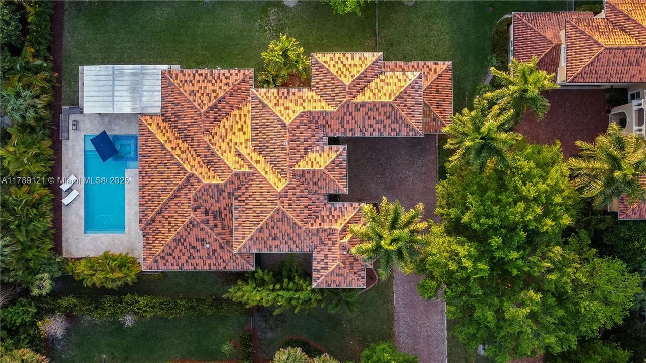 Recently Sold: $1,748,000 (5 beds, 4 baths, 5189 Square Feet)