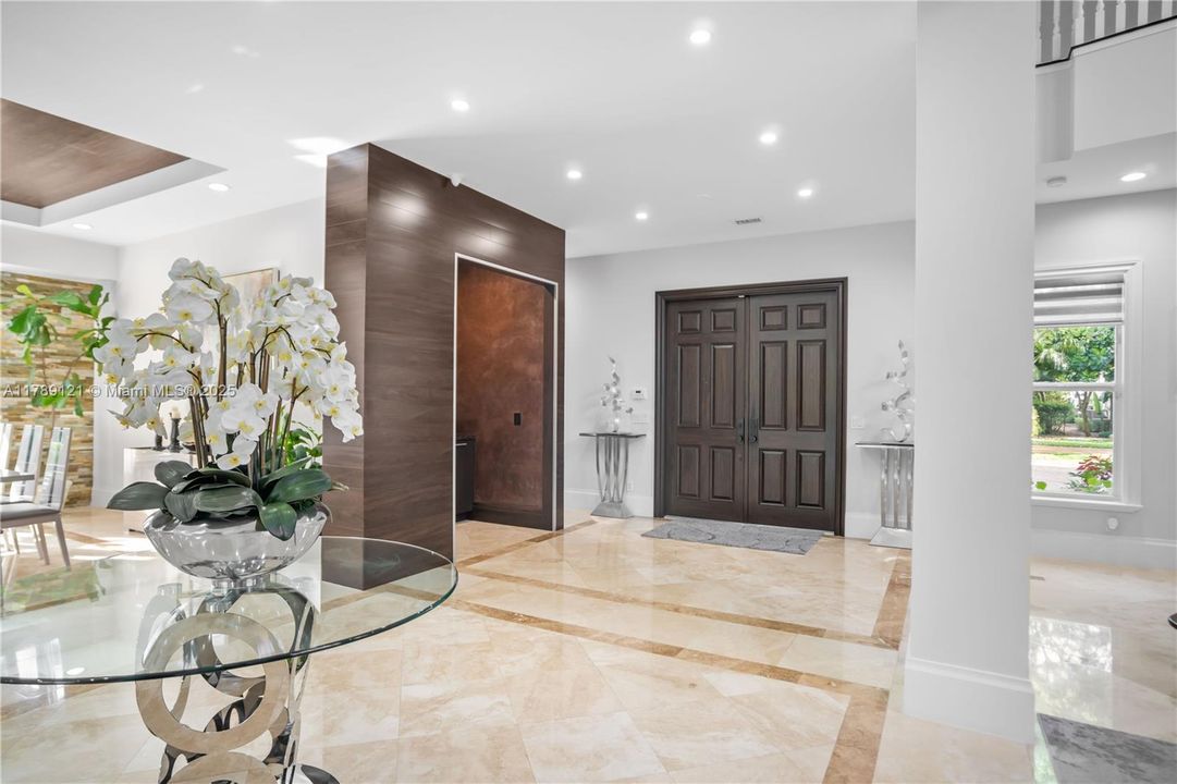 Recently Sold: $1,748,000 (5 beds, 4 baths, 5189 Square Feet)