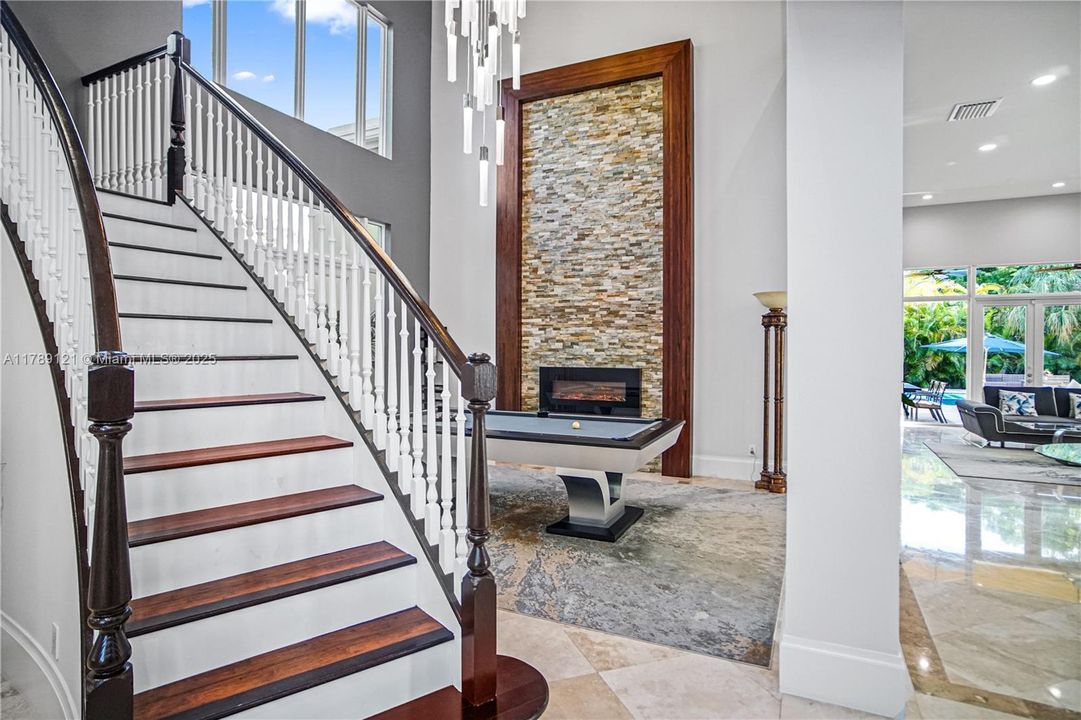 Recently Sold: $1,748,000 (5 beds, 4 baths, 5189 Square Feet)