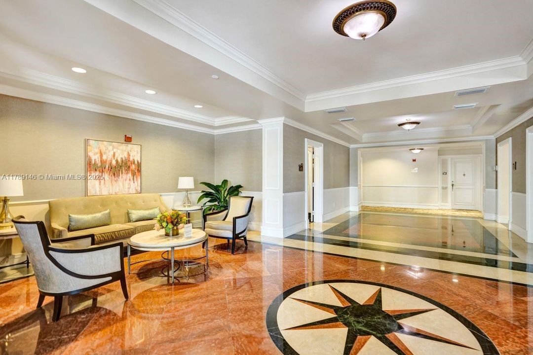 合同活跃: $549,999 (2 贝兹, 2 浴室, 1606 平方英尺)