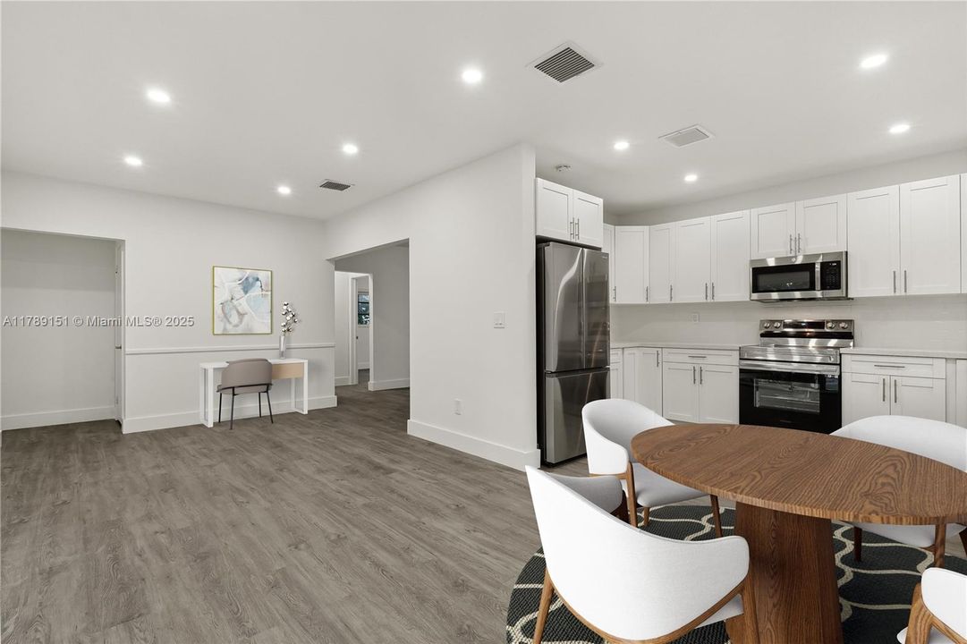 Recently Rented: $3,450 (2 beds, 1 baths, 1350 Square Feet)