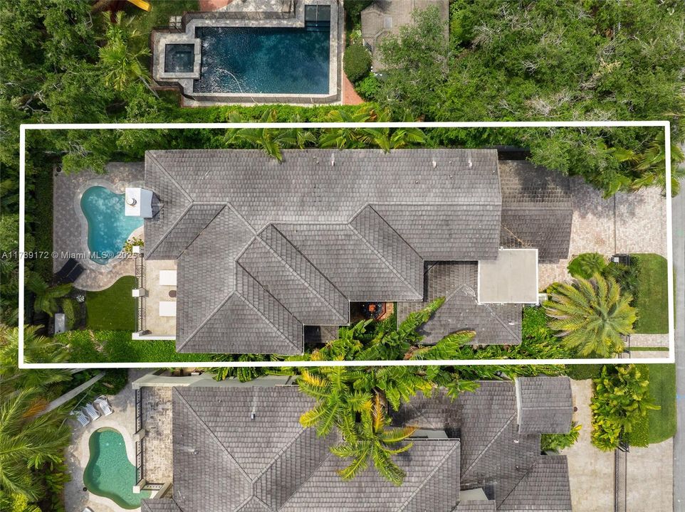 Activo con contrato: $3,980,000 (5 camas, 5 baños, 4602 Pies cuadrados)