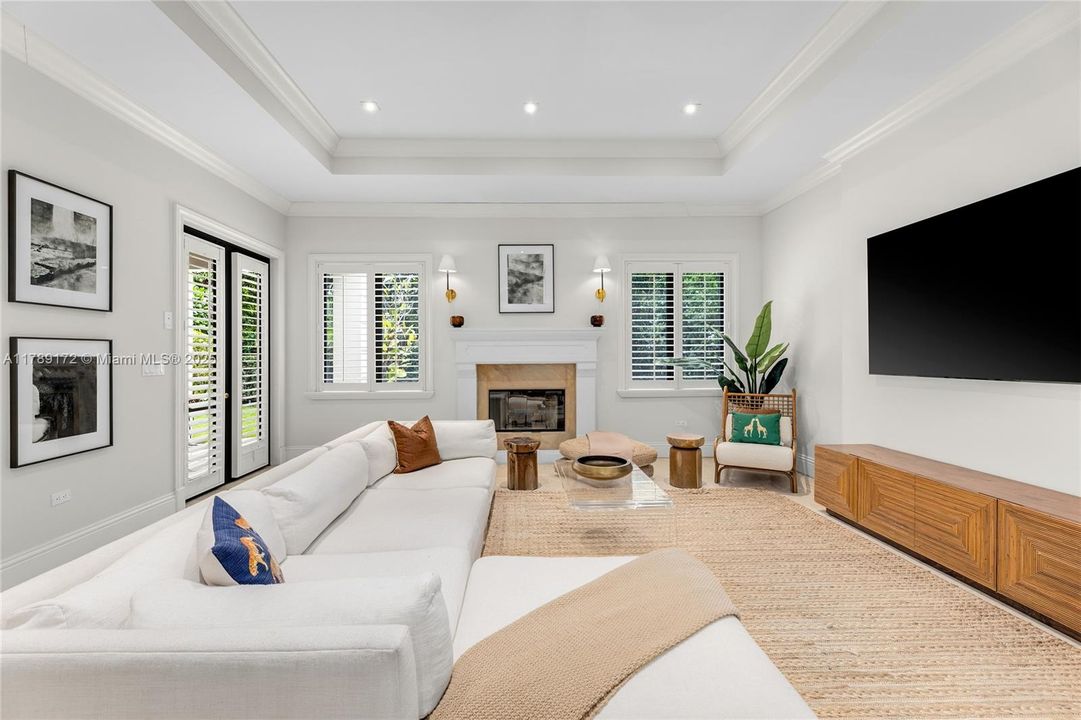 Activo con contrato: $3,980,000 (5 camas, 5 baños, 4602 Pies cuadrados)