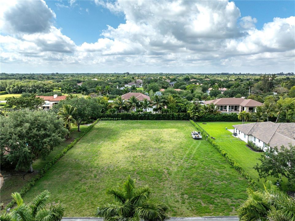 待售: $999,000 (1.00 acres)