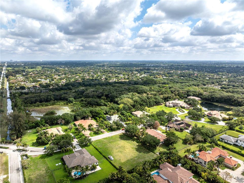 待售: $999,000 (1.00 acres)