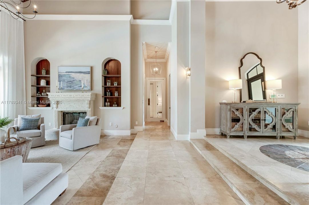 Recently Sold: $3,000,000 (6 beds, 4 baths, 4170 Square Feet)