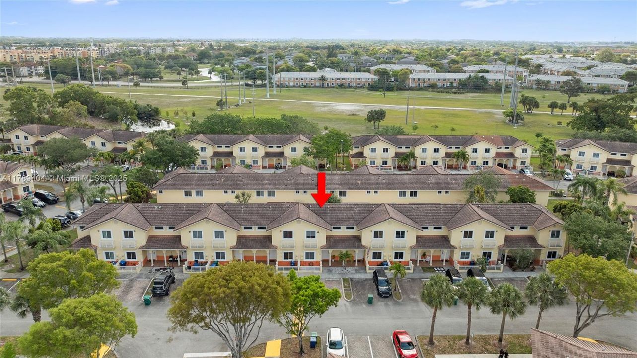 Vendido Recientemente: $410,000 (2 camas, 2 baños, 1150 Pies cuadrados)