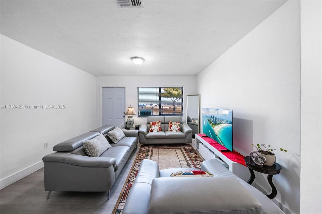 Vendido Recientemente: $2,150,000 (0 camas, 0 baños, 3605 Pies cuadrados)