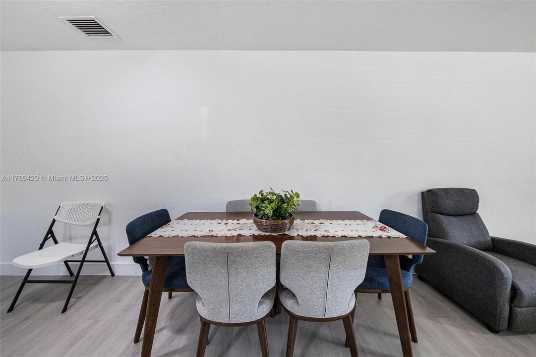 Vendido Recientemente: $2,150,000 (0 camas, 0 baños, 3605 Pies cuadrados)