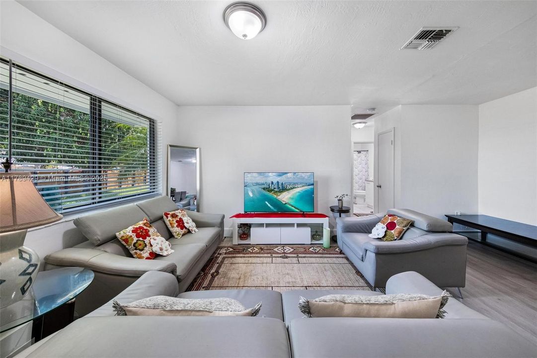 Vendido Recientemente: $2,150,000 (0 camas, 0 baños, 3605 Pies cuadrados)