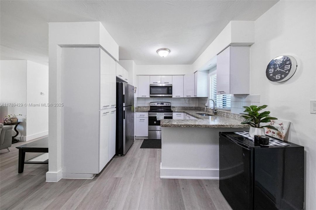 Vendido Recientemente: $2,150,000 (0 camas, 0 baños, 3605 Pies cuadrados)