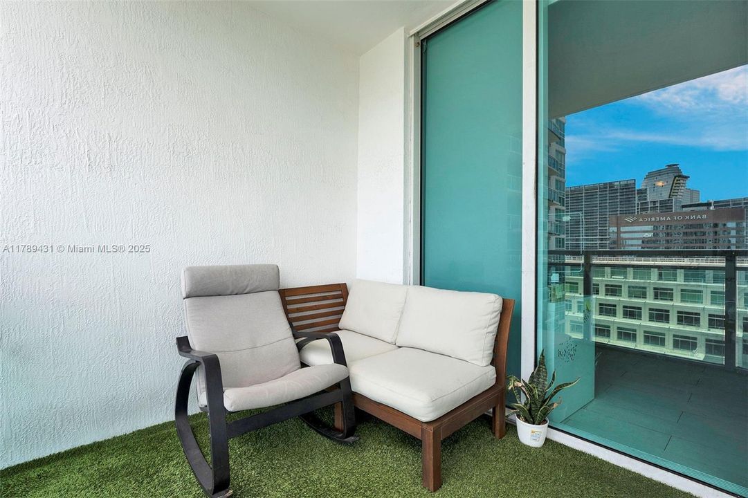 Recently Sold: $459,900 (1 beds, 1 baths, 774 Square Feet)