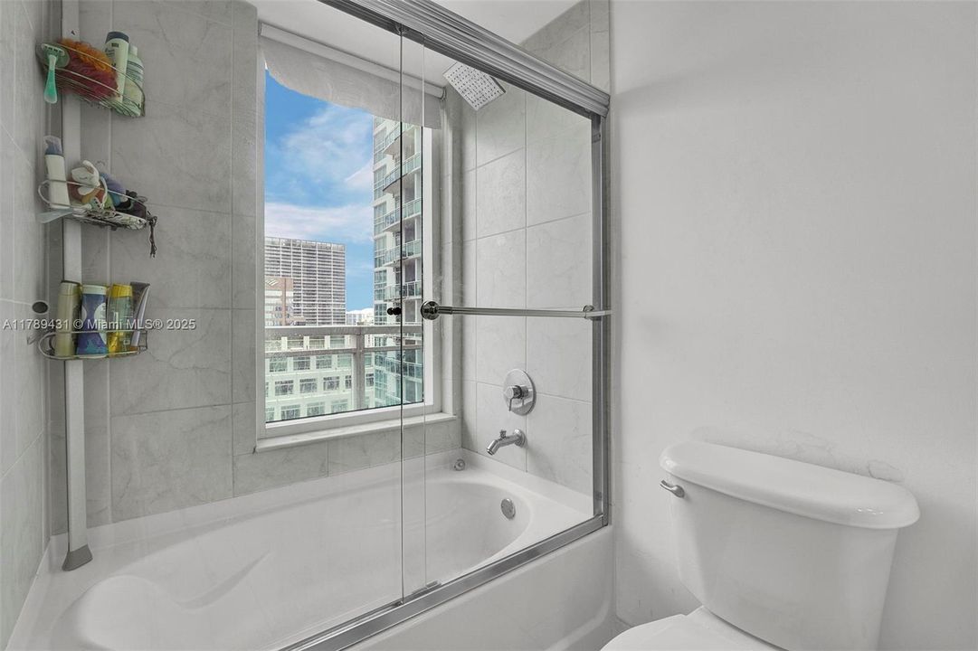 Recently Sold: $459,900 (1 beds, 1 baths, 774 Square Feet)