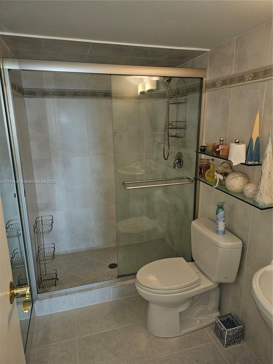 For Sale: $640,000 (2 beds, 2 baths, 1360 Square Feet)