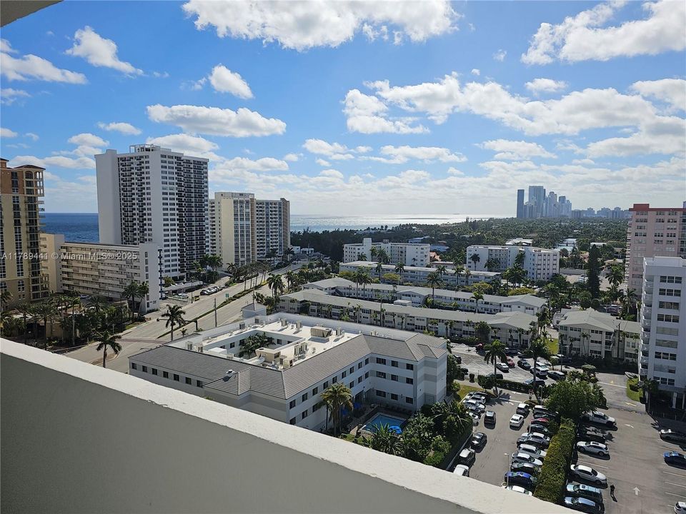 For Sale: $640,000 (2 beds, 2 baths, 1360 Square Feet)