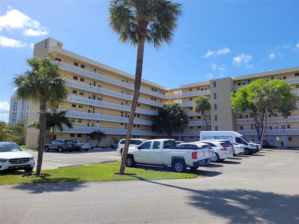 Vendido Recientemente: $149,900 (1 camas, 1 baños, 810 Pies cuadrados)