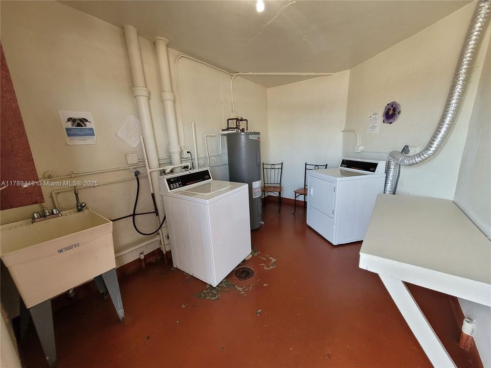 Vendido Recientemente: $149,900 (1 camas, 1 baños, 810 Pies cuadrados)