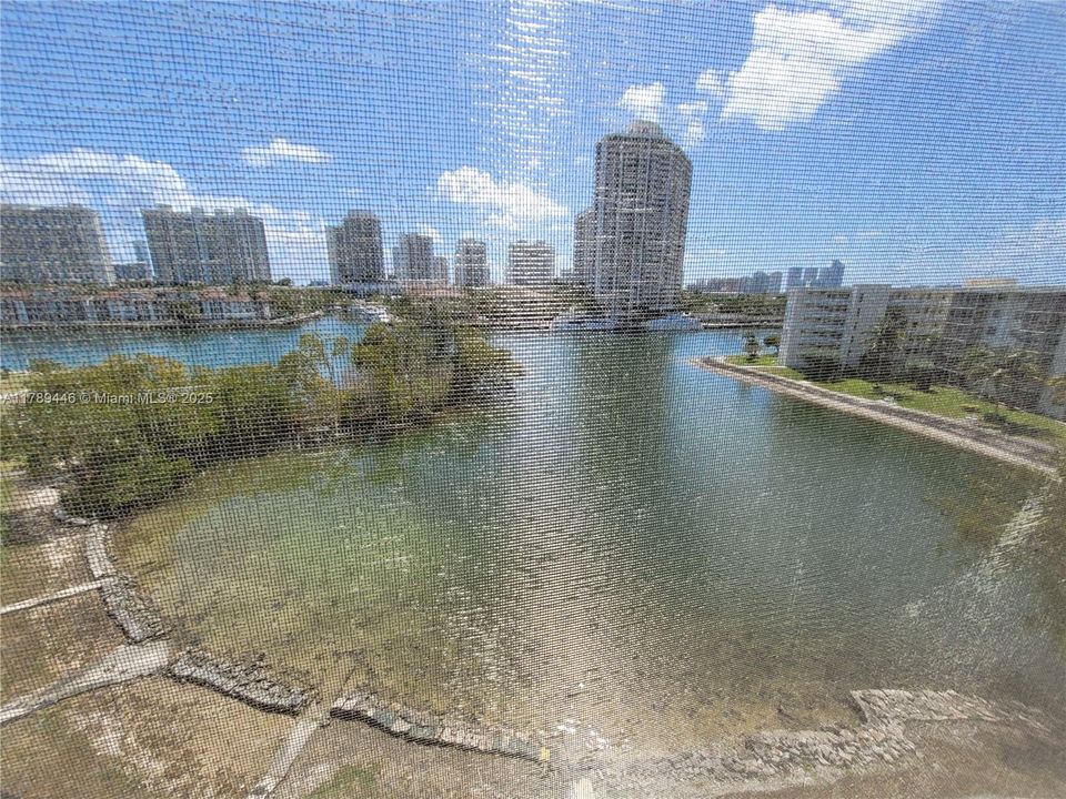 Vendido Recientemente: $149,900 (1 camas, 1 baños, 810 Pies cuadrados)